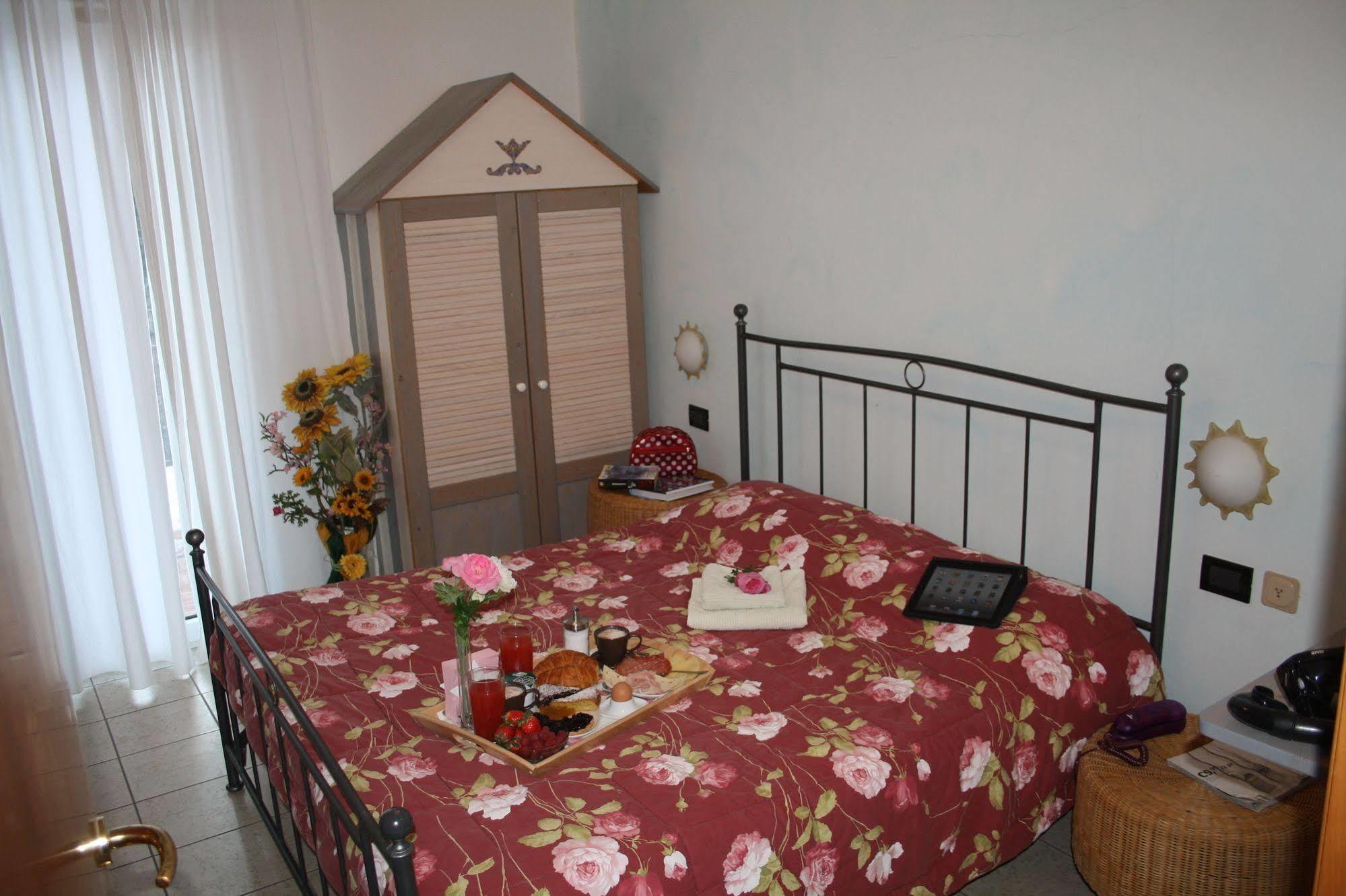 Villa Grazia Rimini Bagian luar foto